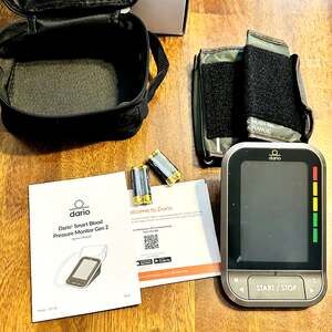 Dario Smart Blood Pressure Monitor Cuff Gen 2 Model 1217-05 Bluetooth LCD Light
